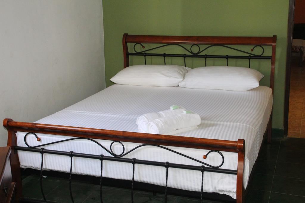 Self Cate Luxury Apartments Tennekumbura Room photo
